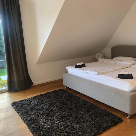 Willa Outstanding 9 Bedroom With Pool In Monachium
