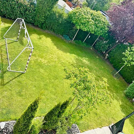 Villa Outstanding 9 Bedroom With Pool In Monaco di Baviera