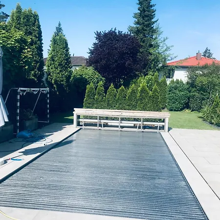Outstanding 9 Bedroom With Pool In Villa *
