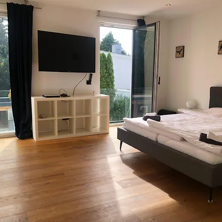 Outstanding 9 Bedroom With Pool In 뮌헨